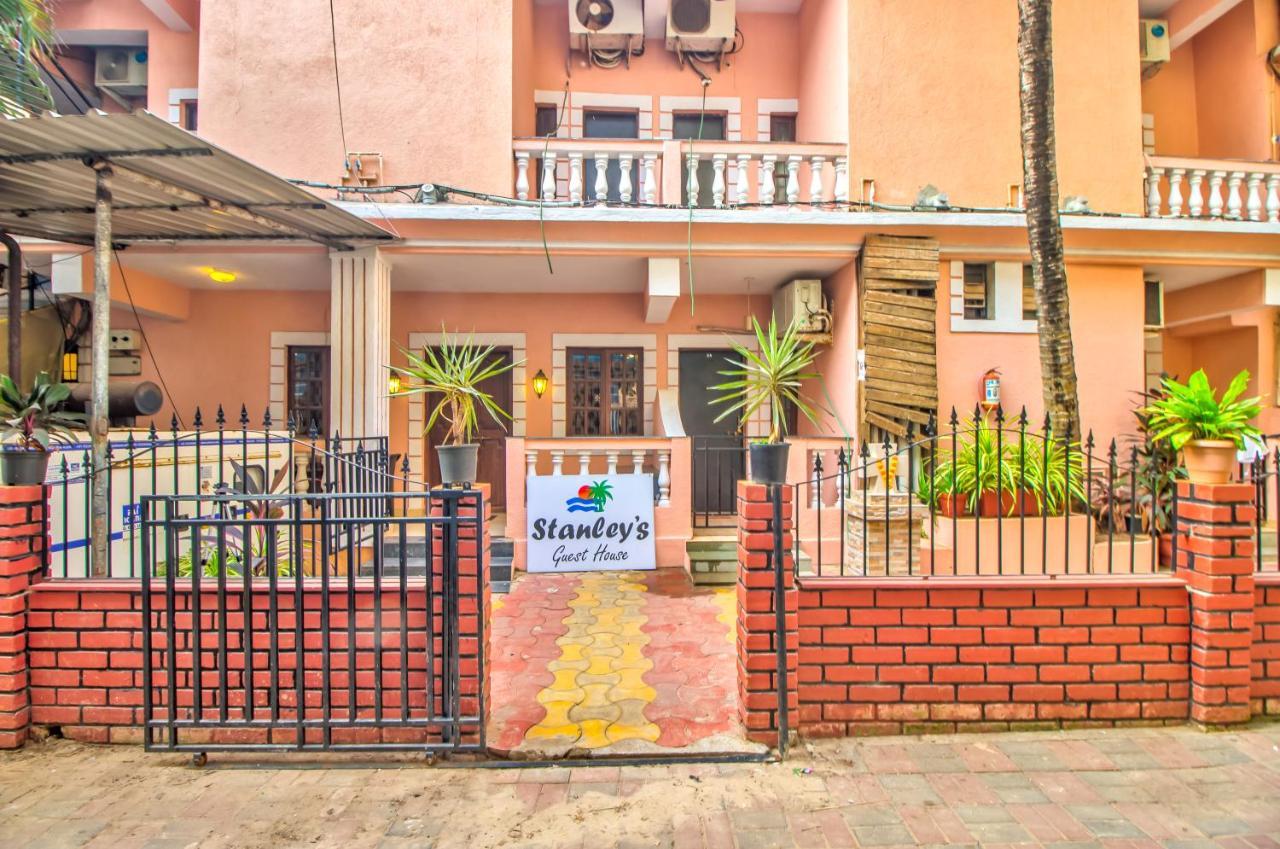 Stanleys Guest House Baga Exterior foto